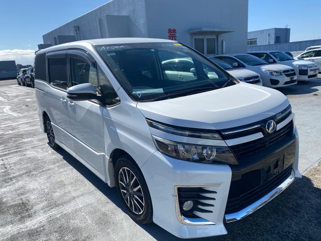 2014 Toyota Voxy